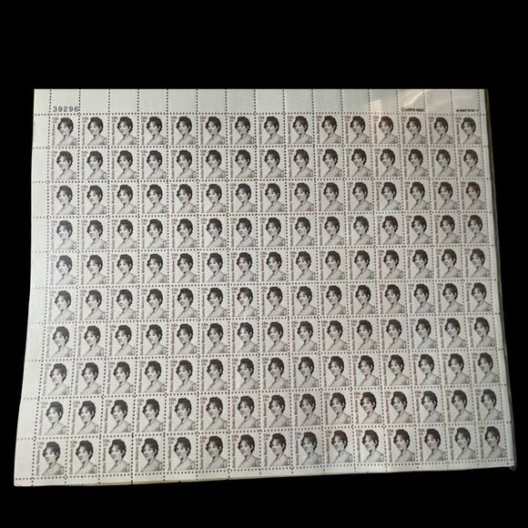 MNH Dolly Madison Sheet of 150 15c Stamps Scott #1822 - Picture 2 of 2